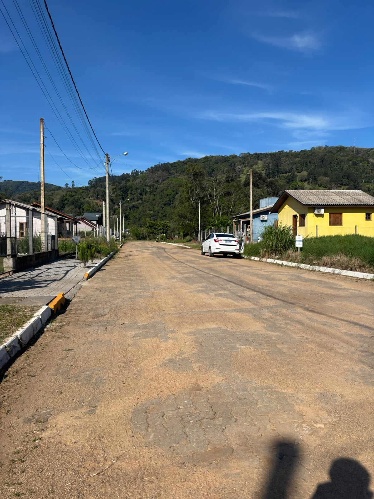 TERRENO COM QUIOSQUE